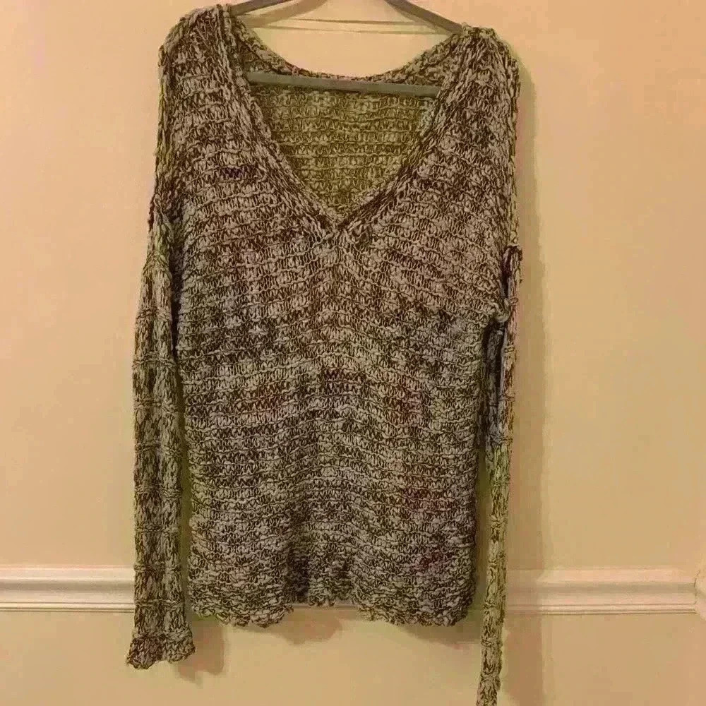 free people grey open knit sweater, size medium, EUC